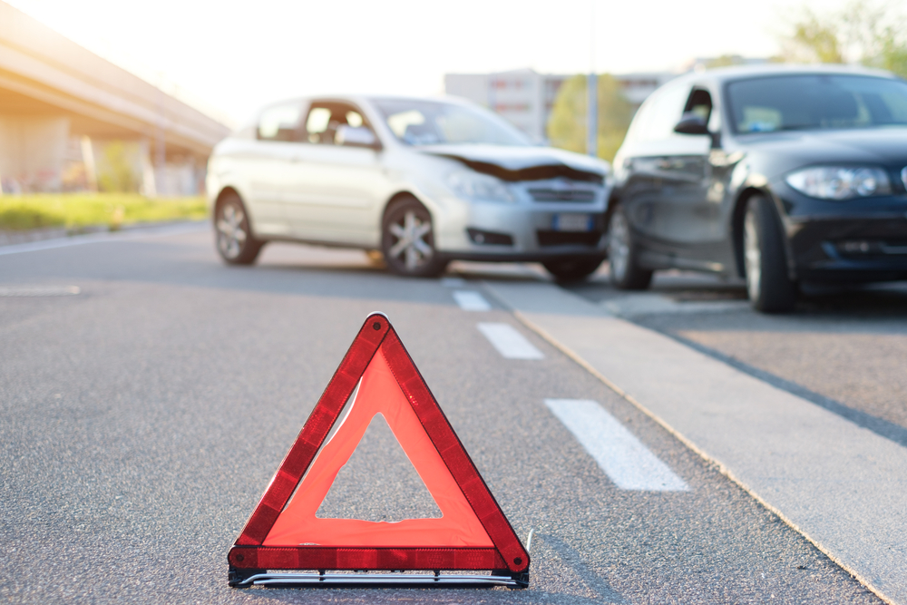 Evite hablar con cualquier persona hasta que hable con un abogado de accidentes de tráfico