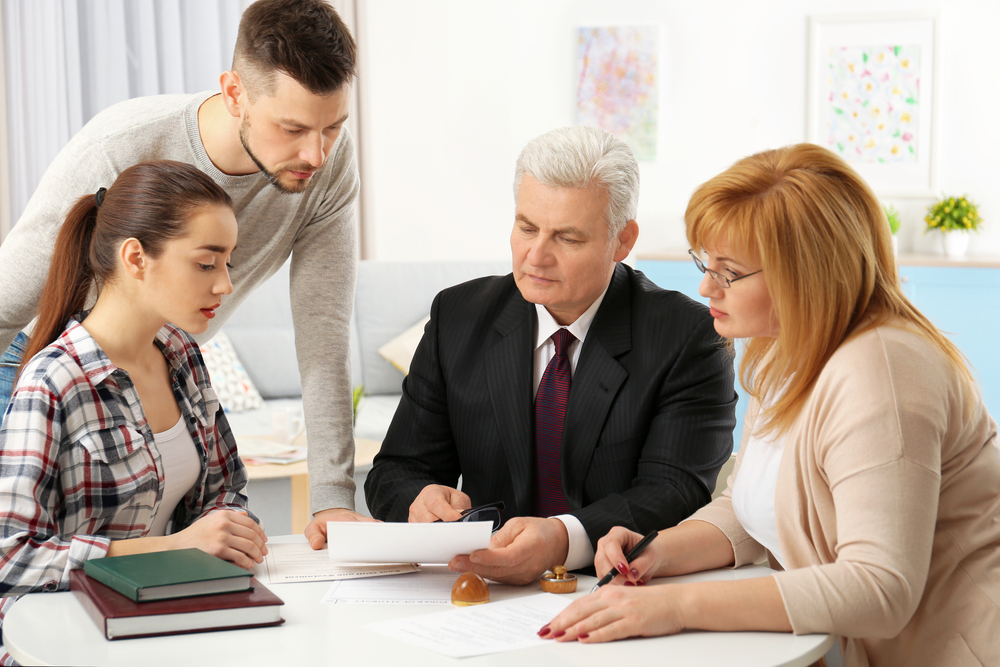 Deje que nuestros abogados expertos en lesiones personales se encarguen de todo